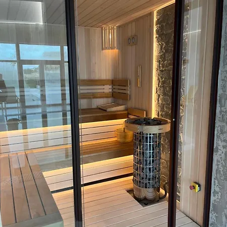 Apartman Azure Infinity - Sea View, Pools & - Over The Sea And Under The Sky