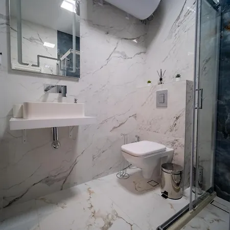 Apartamento Azure Infinity - Sea View, Pools & - Over The Sea And Under The Sky *