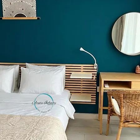 Apartment Azure Infinity - Sea View, Pools & - Over The Sea And Under The Sky Varna