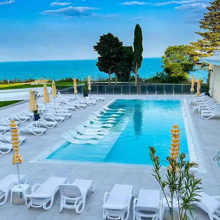 Azure Infinity - Sea View, Pools & - Over The Sea And Under The Sky *