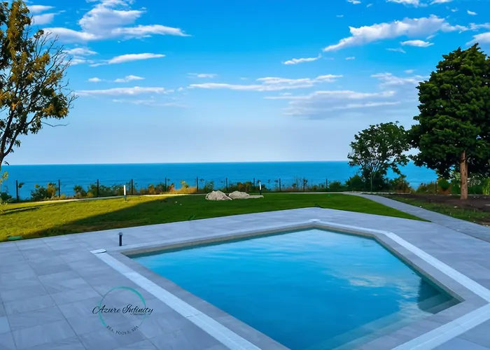 Апартаменты Azure Infinity - Sea View, Pools & - Over The Sea And Under The Sky